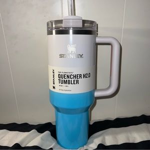 Stanley 40oz quencher tumbler
